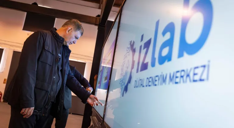 İzmir dijitalde vites yükseltti