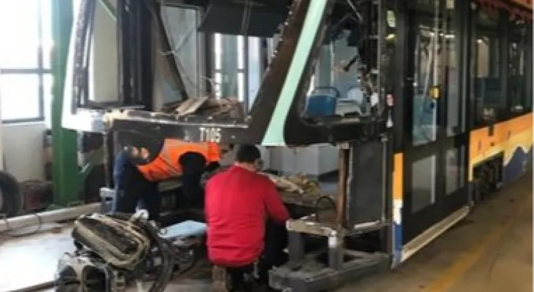 İzmir Metro araçlarını kendi gücüyle yeniliyor
