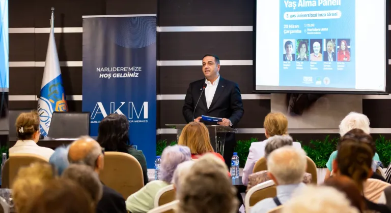 İzmir Narlıdere'de 3. Yaş Üniversitesi