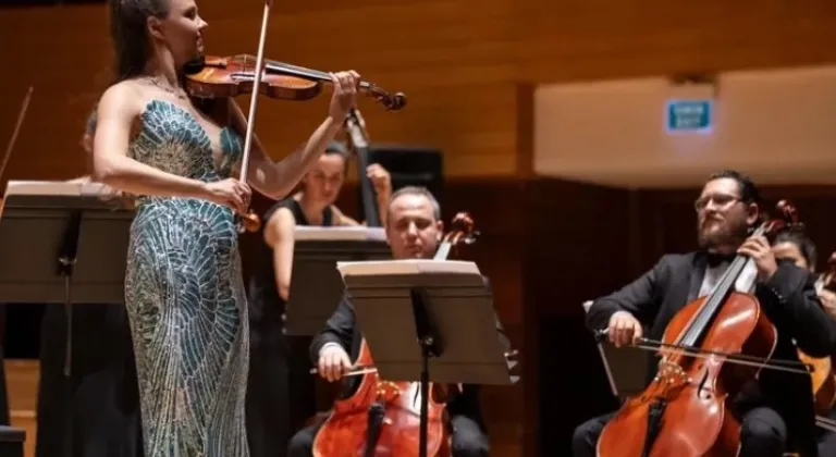 İzmir Oda Orkestrası’ndan Unutulmaz Senfoni Yolculuğu








