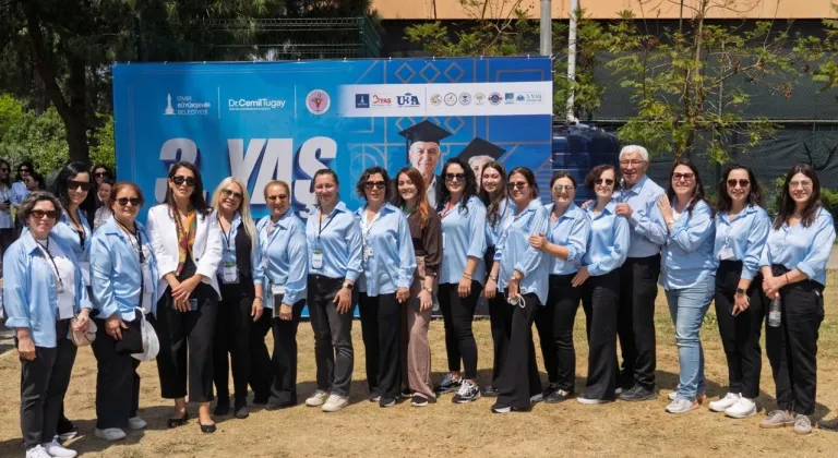 İzmir'de 3. Yaş Üniversiteleri gençlik enerjisi yayıyor