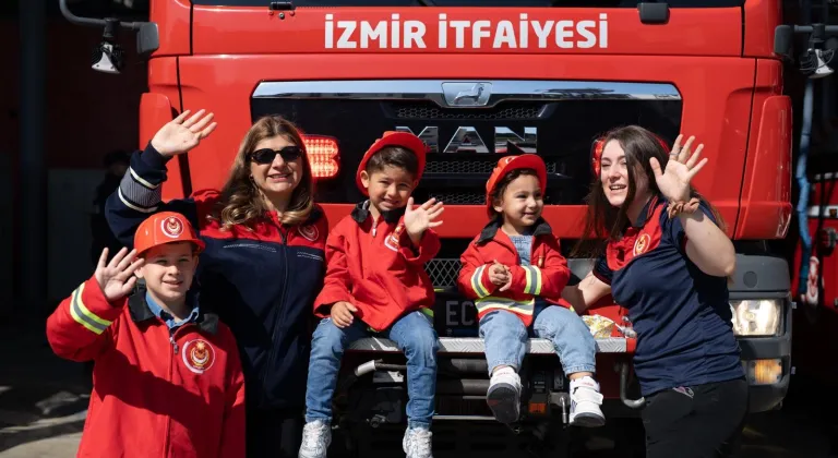 İzmir'de alevlere koşan süper anneler