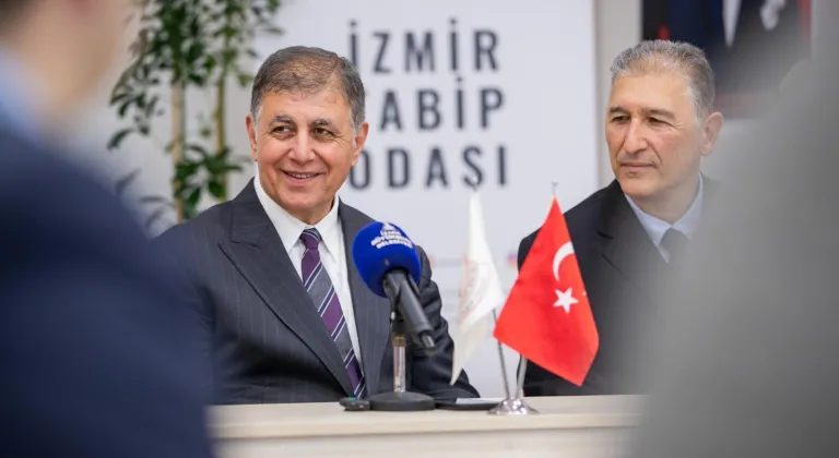 İzmir'de Başkan Tugay’dan sağlık emekçilerine teşekkür