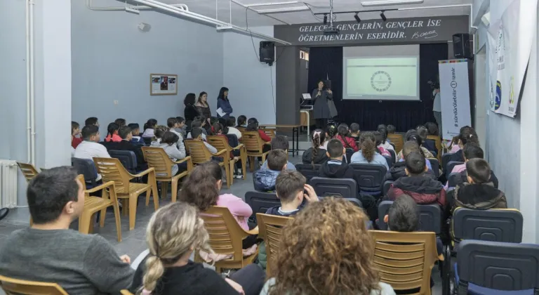 İzmir’de çocuklar iklim için harekete geçti