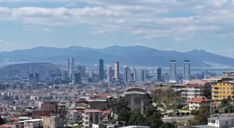 İzmir’de Deprem ve Heyelan Tehlikesine Karşı Bilimsel İnceleme Başlatıldı

