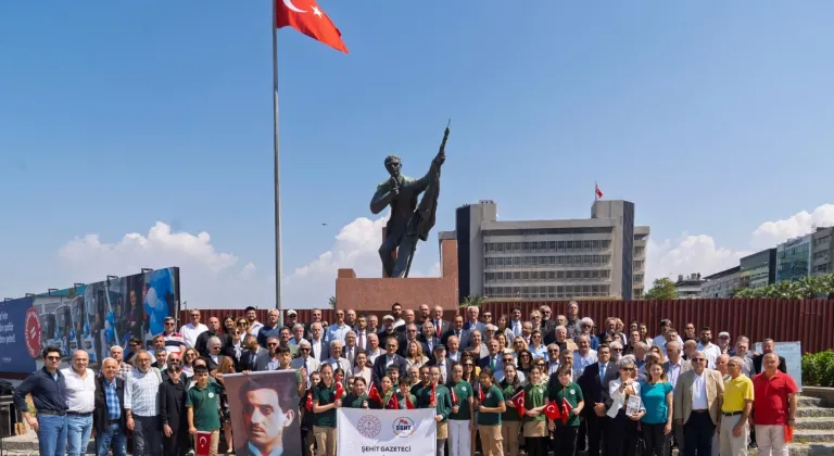 İzmir'de Hasan Tahsin, İlk Kurşun Anıtı’nda anıldı