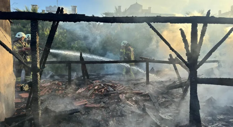 İzmir’de itfaiyenin hızlı müdahalesi faciayı önledi