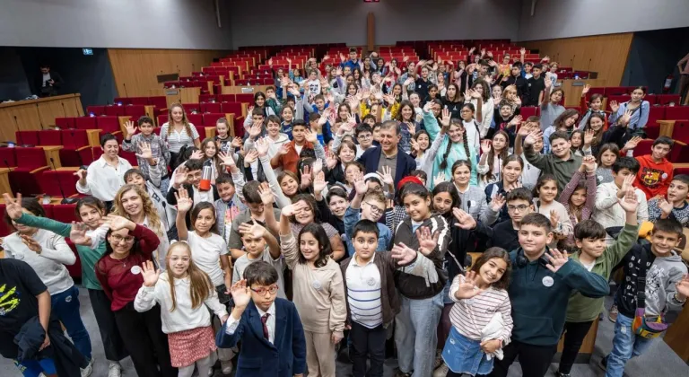 İzmir’de kadın ve çocuk odaklı sosyal politikalar güçleniyor