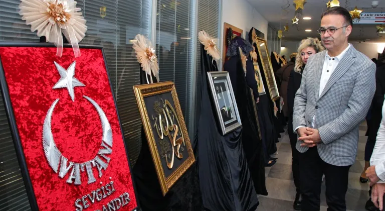 İzmir’de “Sanatın Diliyle Değerlerimiz” sergisi açıldı