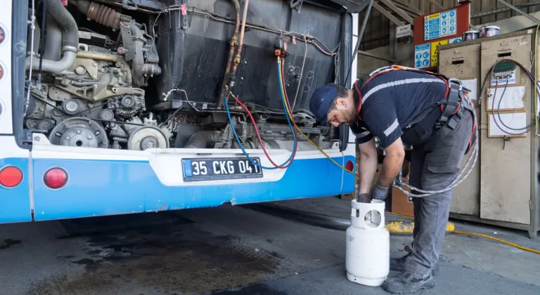 İzmir’de Toplu Ulaşımda Konfor Artıyor: Otobüslerde Klima Seferberliği