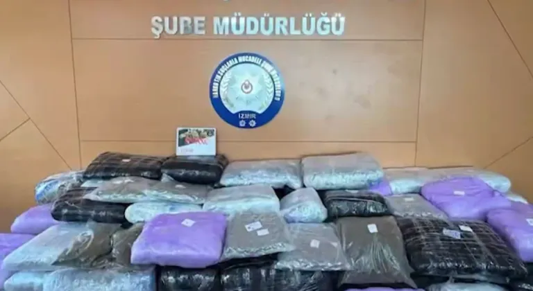 İzmir’de uyuşturucu operasyonu... 371 kilogram skunk ve esrar ele geçirildi