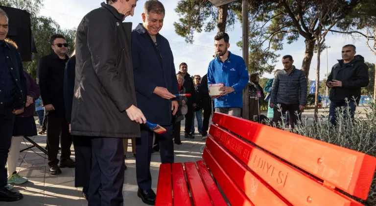 İzmir’den şiddete karşı güçlü mesaj
