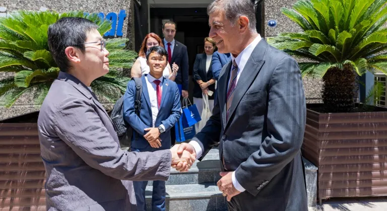 İzmir’den Singapur’a EXPO ve Fuar Daveti