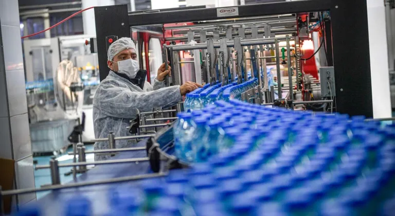 İzmir’in suyu Şaşal yeni yüzüyle raflarda