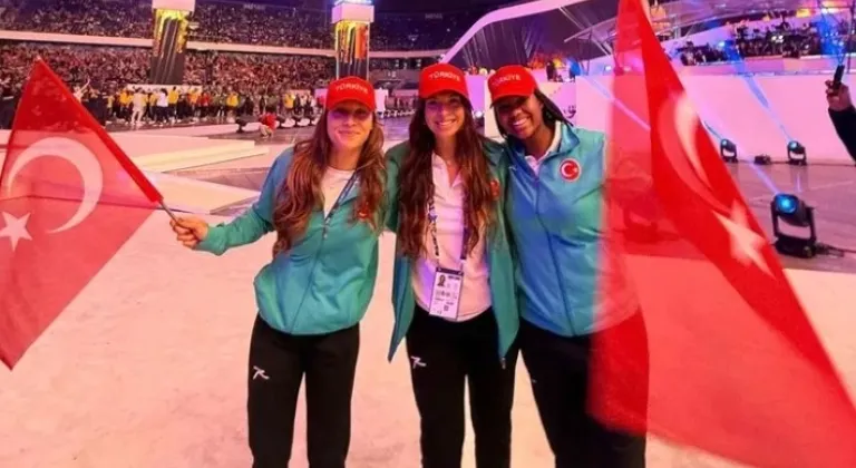 İzmirli Sporcular Millî Forma İçin Mücadele Ediyor








 
