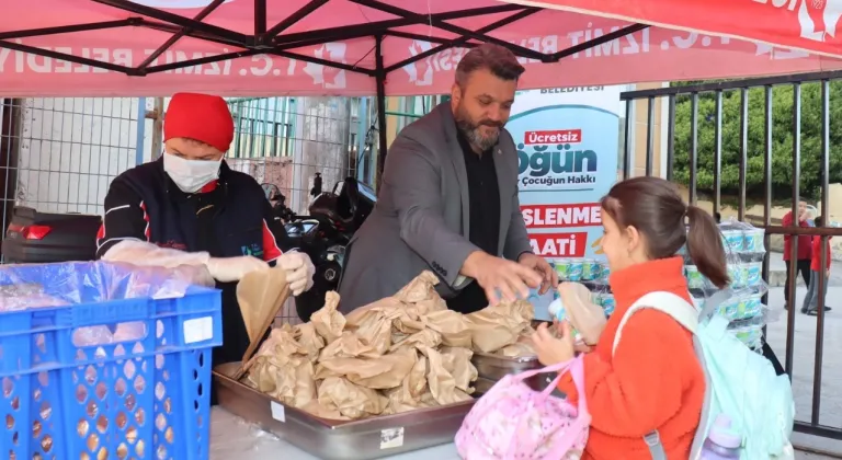 İzmit Belediyesi’nden Öğrencilere Sağlıklı İkramlık Desteği