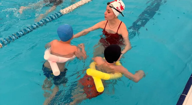 İzmit'te 'engelsiz kulaçlar' ilgi görüyor