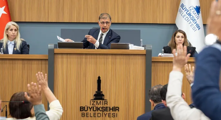İZSU’da yeni dönem... İzmir'de suya indirim, altyapıya dev yatırım