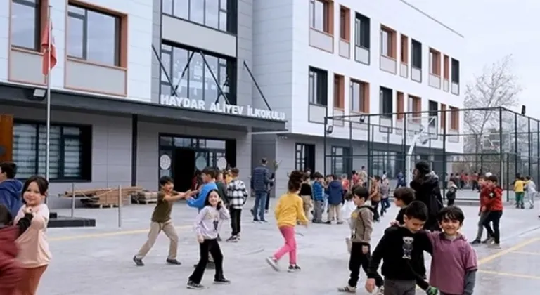 Kahramanmaraş’ta Afetlere Dayanıklı Haydar Aliyev İlkokulu Açıldı








