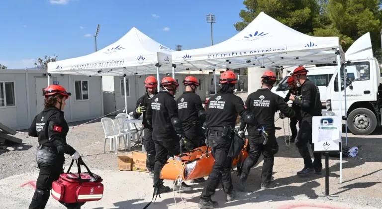 Karabağlar’da Gurur Tablosu: KAR-KUT, AFAD Akreditasyonunu Alarak Gücüne Güç Kattı!