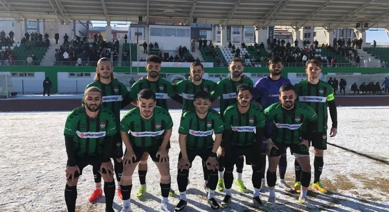 Kars 36 Spor, Siirt Kurtalan Spor’u 4-0 mağlup ederek gövde gösterisi yaptı