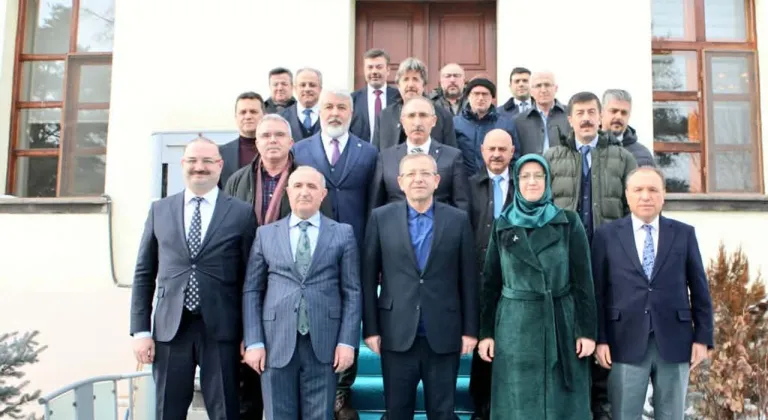 Kars Valisi Ziya Polat, 17 üniversitenin rektöründen oluşan heyeti kabul etti