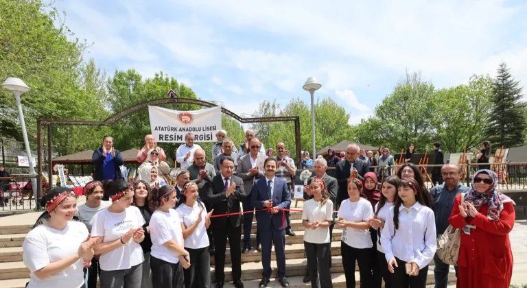 Kayseri Büyükşehir Huzurevi'nde iki kuşak sanatla buluştu