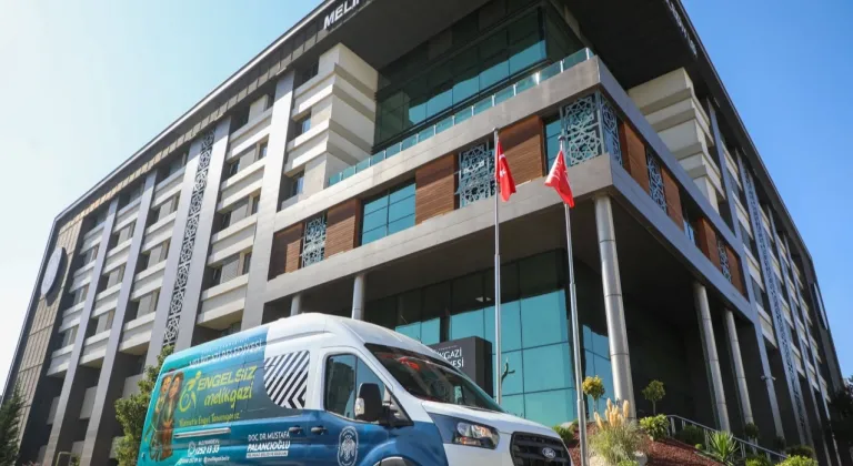 Kayseri Melikgazi'de engeller sevgiyle aşılıyor
