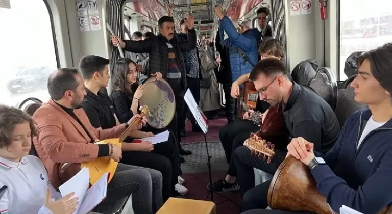 Kayseri Metrosu'nda 'Çanakkale Ruhu' Yaşatıldı







