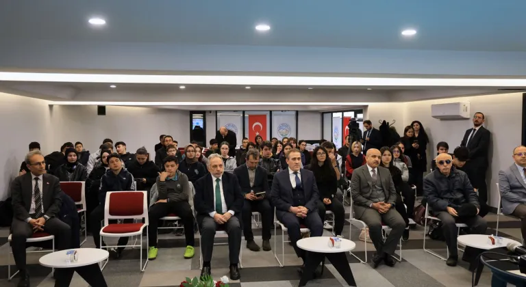 Kayseri Talas'ta Alev Alatlı Okumaları zamanı