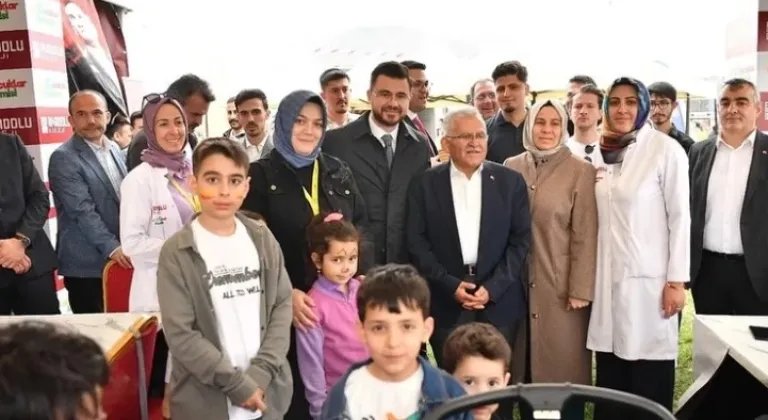 Kayseri'de 2. Çocuk Kitap Fuarı Minik Okurlarla Buluştu

