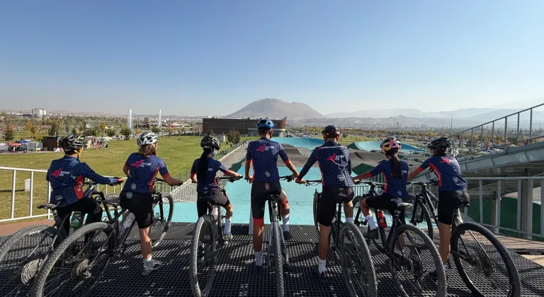 Kayseri'de BMX parkuruna gençlerden büyük ilgi