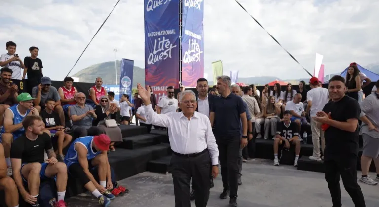 Kayseri’de FIBA 3x3 Coşkusu: Büyükkılıç Sporcularla Buluştu