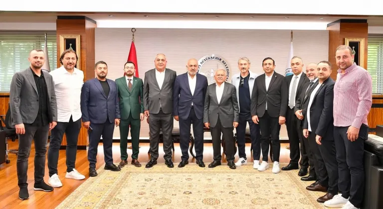 Kayserispor'un yeni yönetiminden Büyükkılıç'a ziyaret