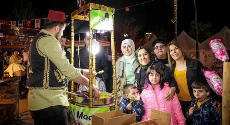 Keçiören’de Ramazan Etkinlikleri Renkli Görüntülere Sahne Oluyor







