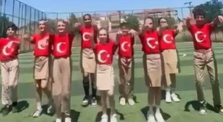Keşan’da öğrencilerden Millilere dev destek