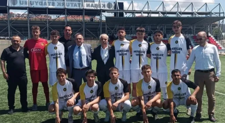 Keşan’da Türk ve Yunan Gençleri Sahada Buluştu

