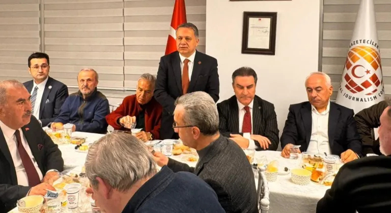 KGK iftarında gündem savaş