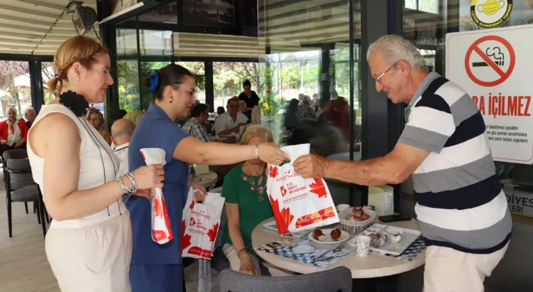Kocaeli İzmit'te Babalar Günü’ne sevgi dolu kutlama