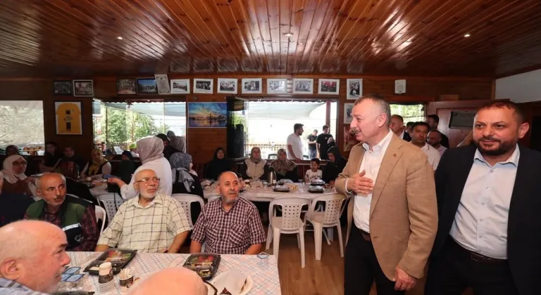 Kocaeli Yörüklerden Başkan Büyükakın’a şiirli karşılama
