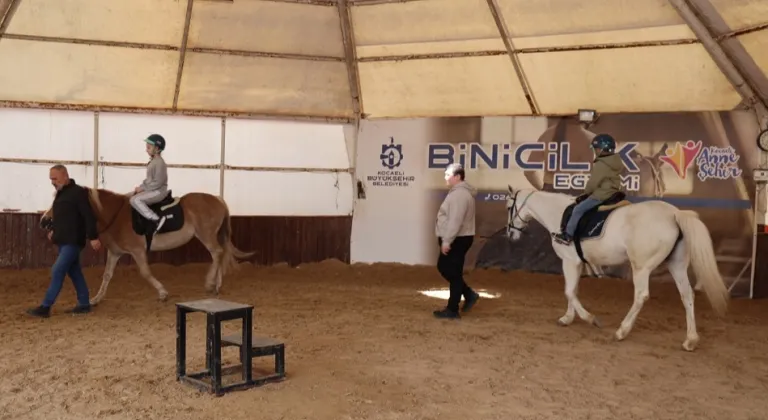 Kocaeli'de 230 çocuk binicilikle tanıştı