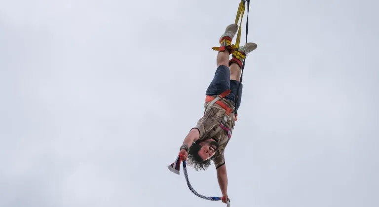 Kocaeli'de bungee jumping ile adrenalinli dakikalar