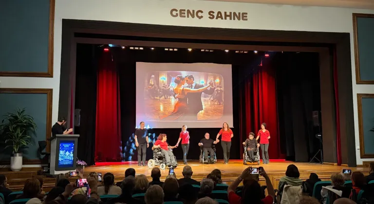 Kocaeli’de “Engelsiz Sanat” büyüledi