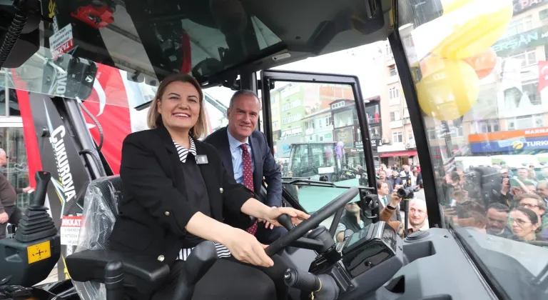 Kocaeli'de İzmit Belediyesi araç filosunu büyüttü