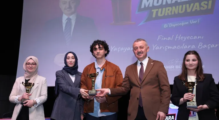 Kocaeli’de liselerarası münazara finali heyecanı