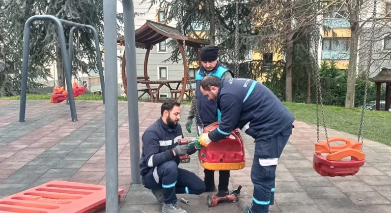 Kocaeli'de parklar Büyükşehir’le güvenli ve sağlam