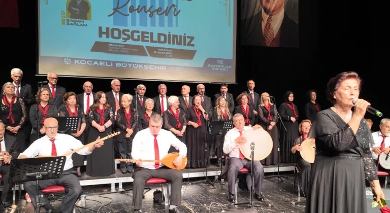 Kocaeli’de Saygınlar Korosu gönülleri mest etti
