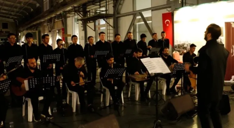 Kocaeli'de Tasavvuf Musikisi Dinleyicileri Büyüledi