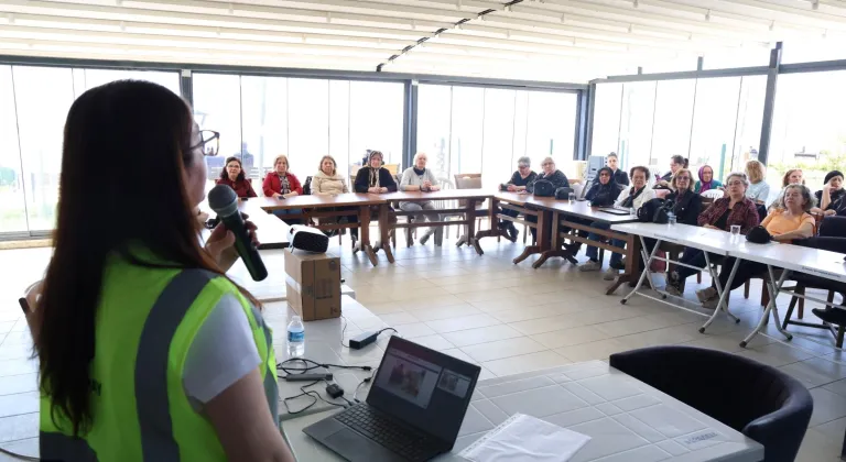 Kocaeli'de vatandaş soruyor, yetkililer Körfezray’ı anlatıyor