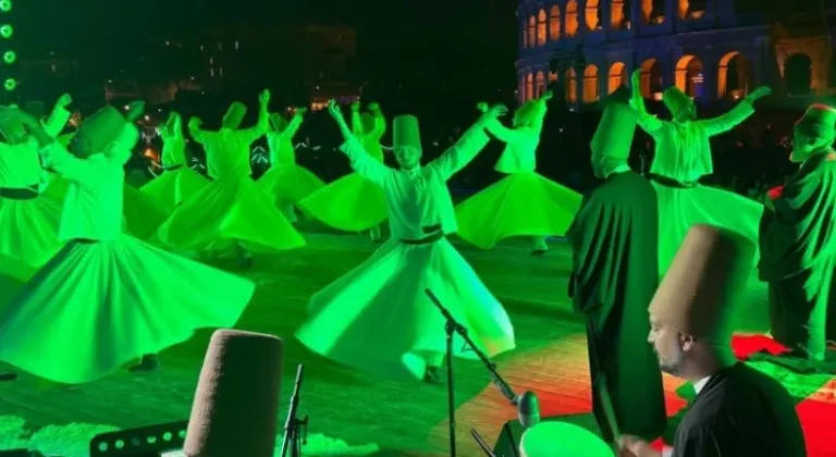 Kolezyum’da Mevlana’dan Evrensel Barış Çağrısı

